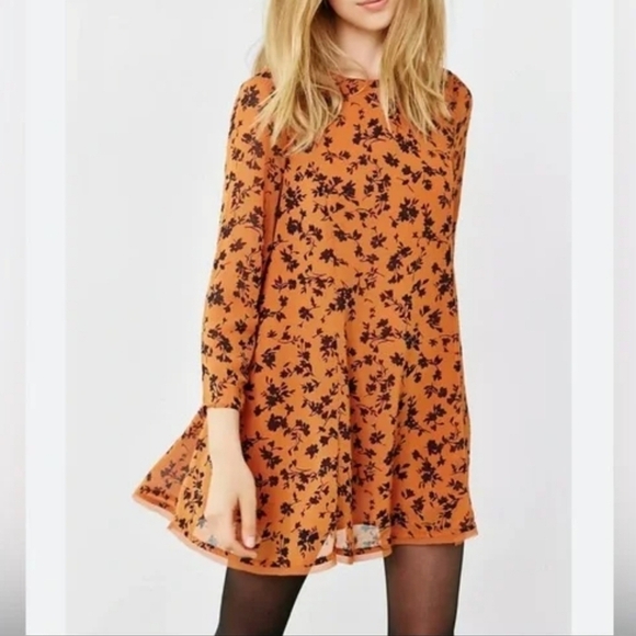 Womens Kimchi Blue Urban Outfitters Frock Orange Terra Cotta Floral Mini XS - Picture 1 of 10
